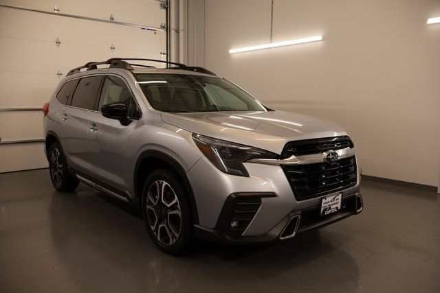2024 Subaru Ascent Touring's photo