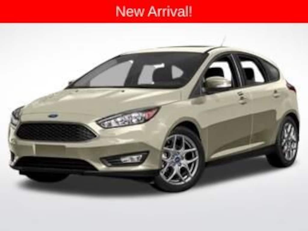 Used 2016 Ford Focus SE Hatchback