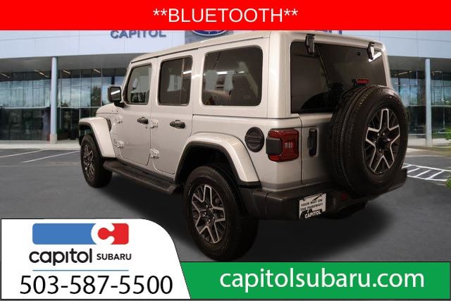 2024 Jeep Wrangler Sahara photo 3