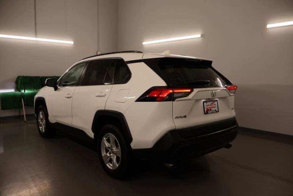 Used 2021 Toyota RAV4 XLE SUV