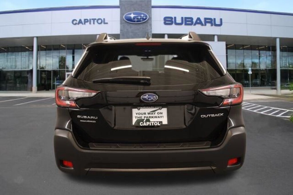 Used 2025 Subaru Outback Premium SUV