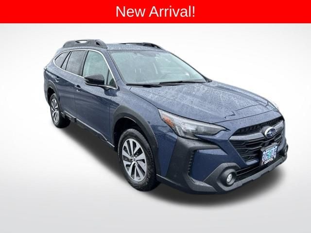 2025 Subaru Outback Premium's photo