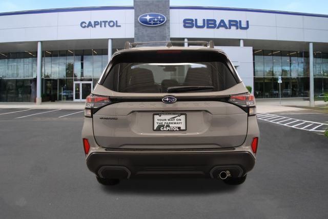 2025 Subaru Forester Limited Base photo 2