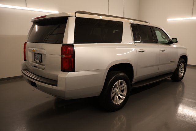 2020 Chevrolet Suburban LT photo 2