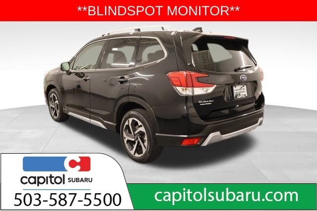 2022 Subaru Forester Touring photo 3