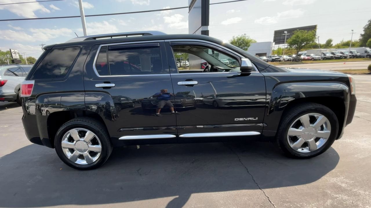 Used 2015 GMC Terrain Denali with VIN 2GKFLZE33F6251818 for sale in Williamsville, NY