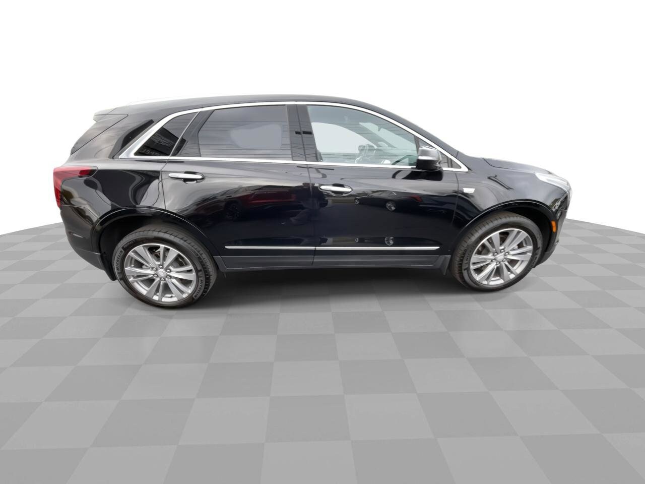 2024 Cadillac XT5 Premium Luxury photo 2