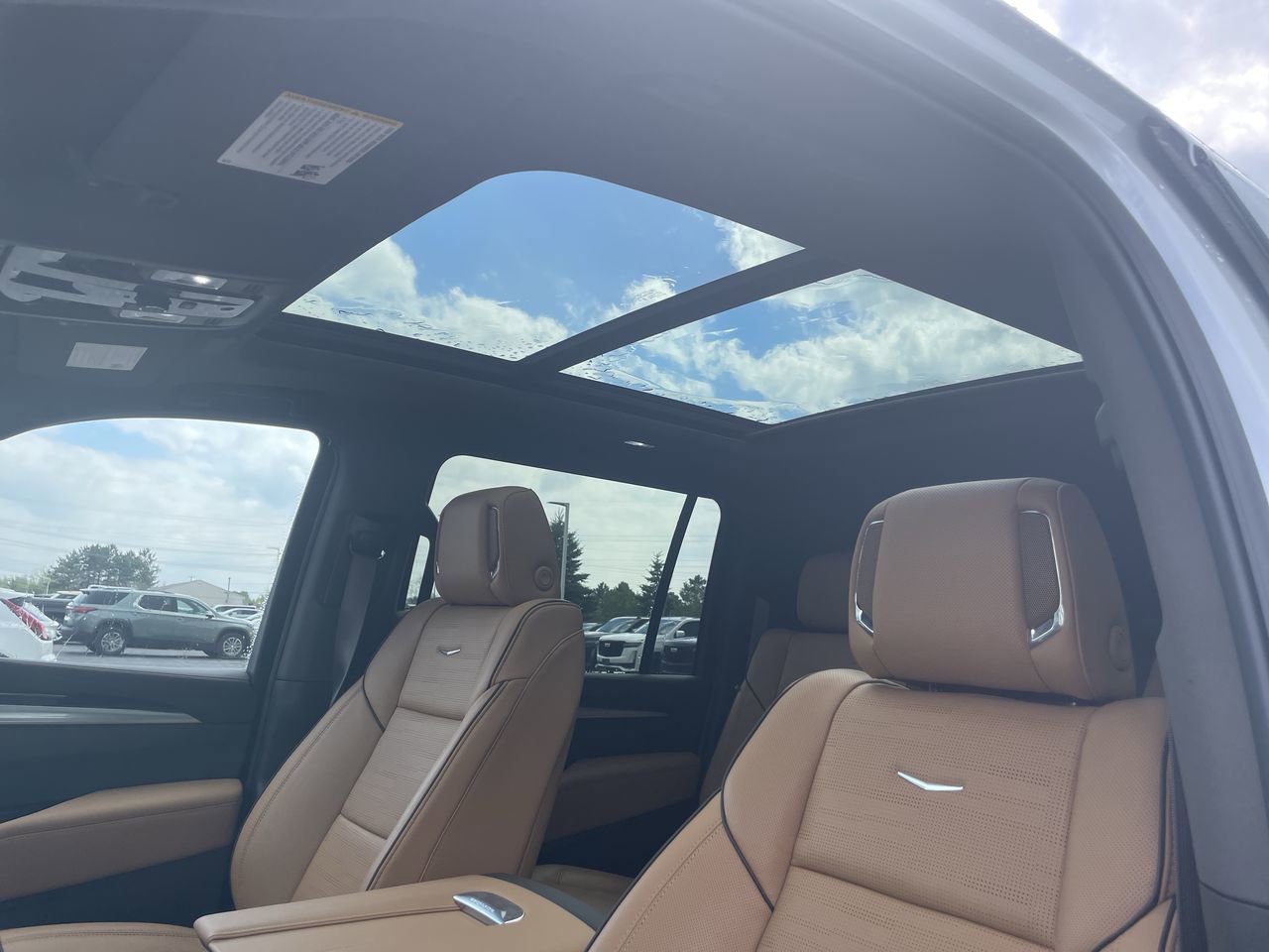 2026 Cadillac Escalade ESV Luxury - Photo 17