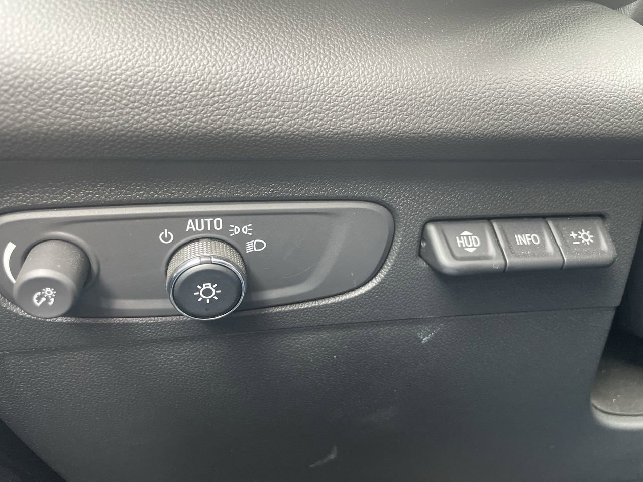 2023 Buick Envision Avenir - Photo 18