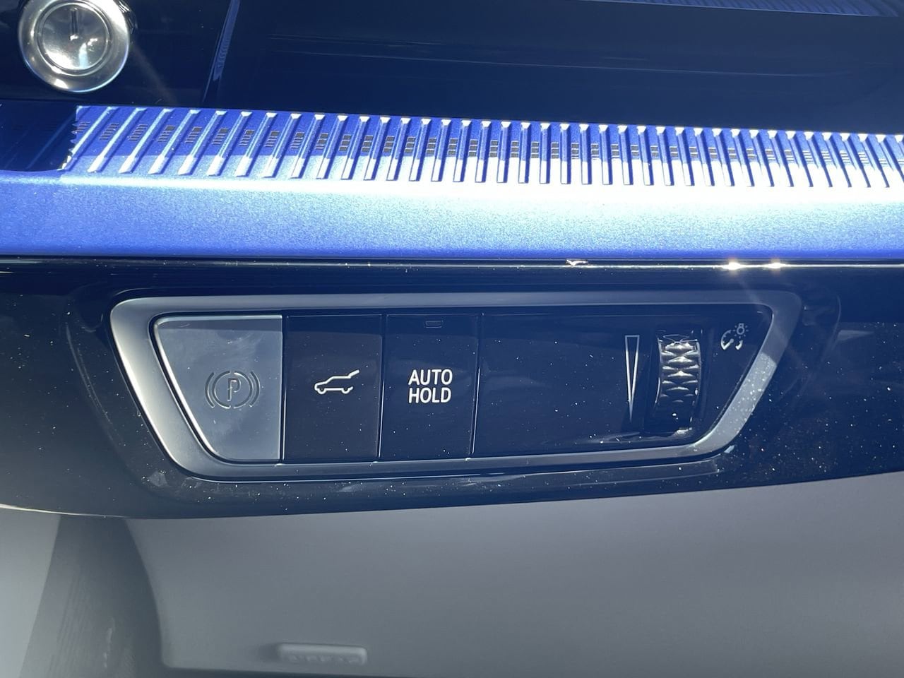 2026 Cadillac OPTIQ Sport - Photo 17