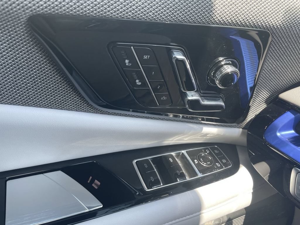 2026 Cadillac OPTIQ Sport - Photo 23