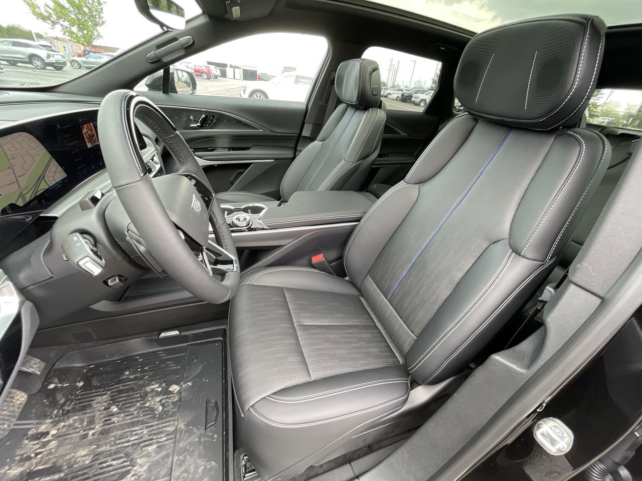 2025 Cadillac LYRIQ Sport 2 - Photo 18