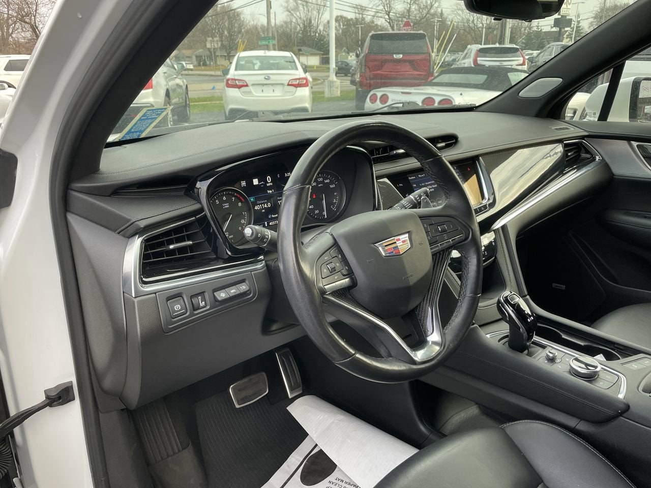 2023 Cadillac XT6 Sport - Photo 10