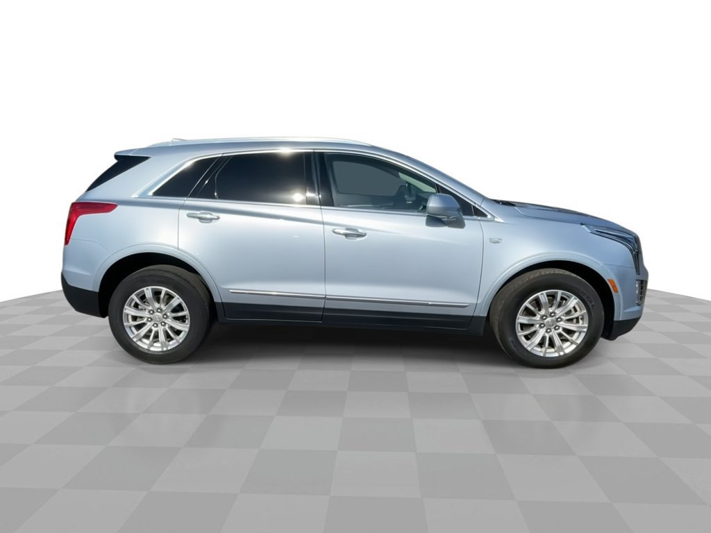 Used 2017 Cadillac XT5 Luxury with VIN 1GYKNDRS3HZ315513 for sale in Williamsville, NY