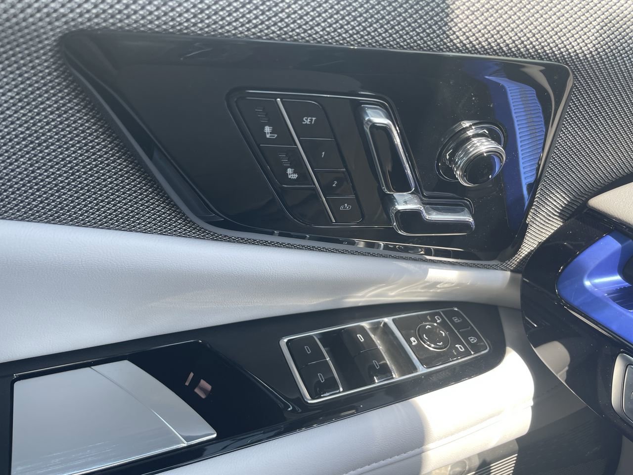2026 Cadillac OPTIQ Sport - Photo 23