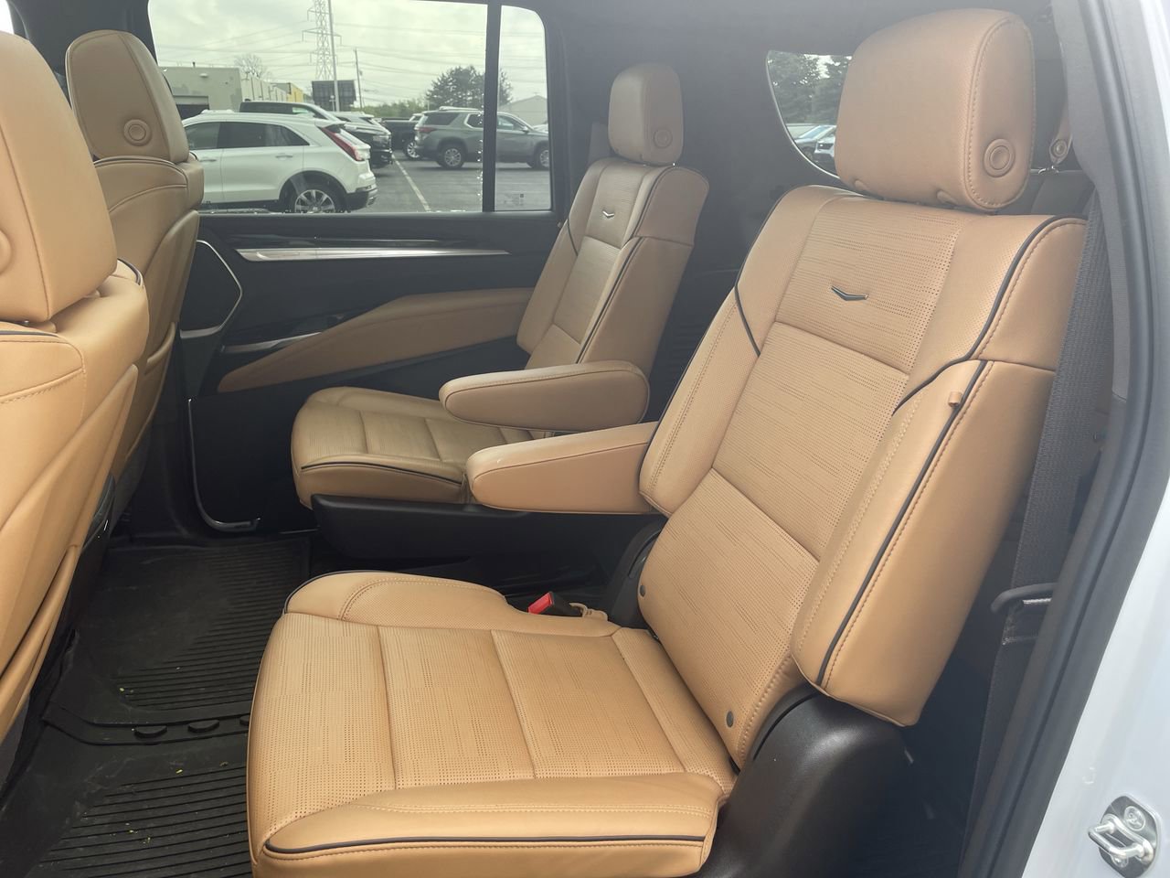 2026 Cadillac Escalade ESV Luxury - Photo 22