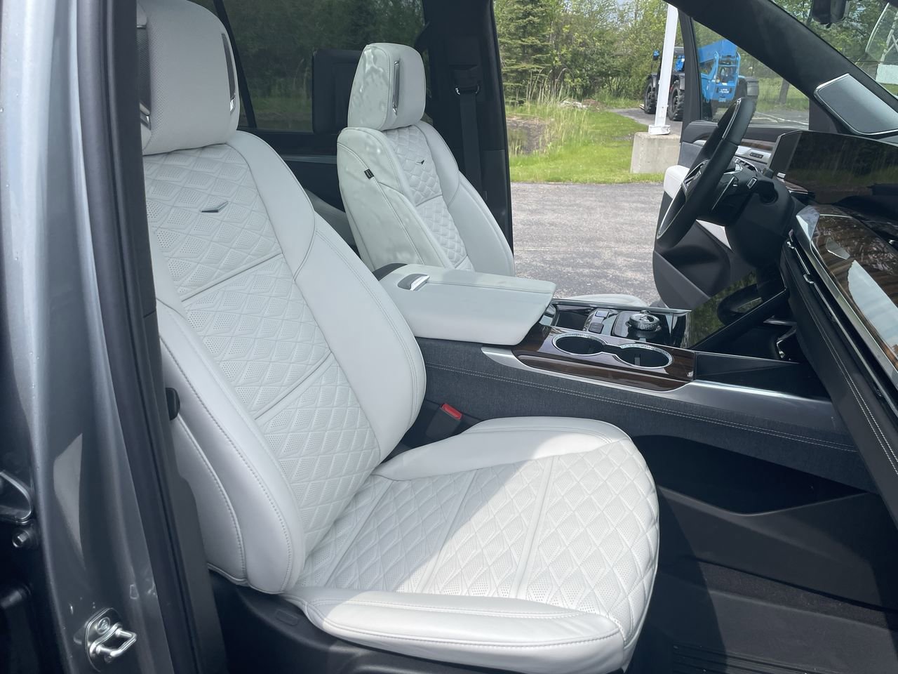 2026 Cadillac Escalade ESV Platinum Sport - Photo 24