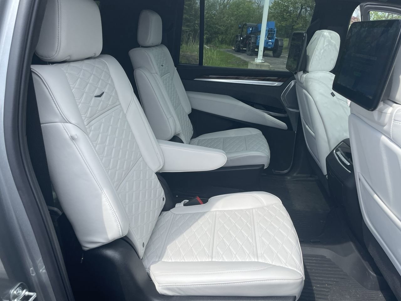 2026 Cadillac Escalade ESV Platinum Sport - Photo 23