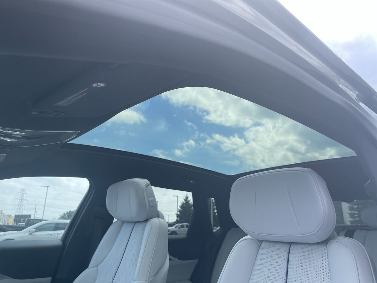 2025 Cadillac LYRIQ Sport 1 - Photo 17