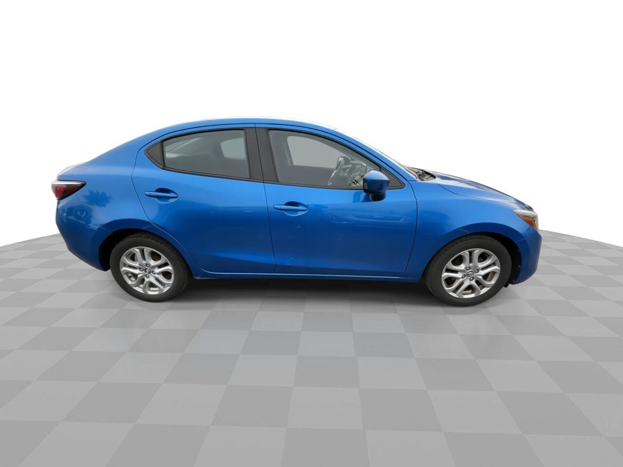 2017 Toyota Yaris iA photo 2