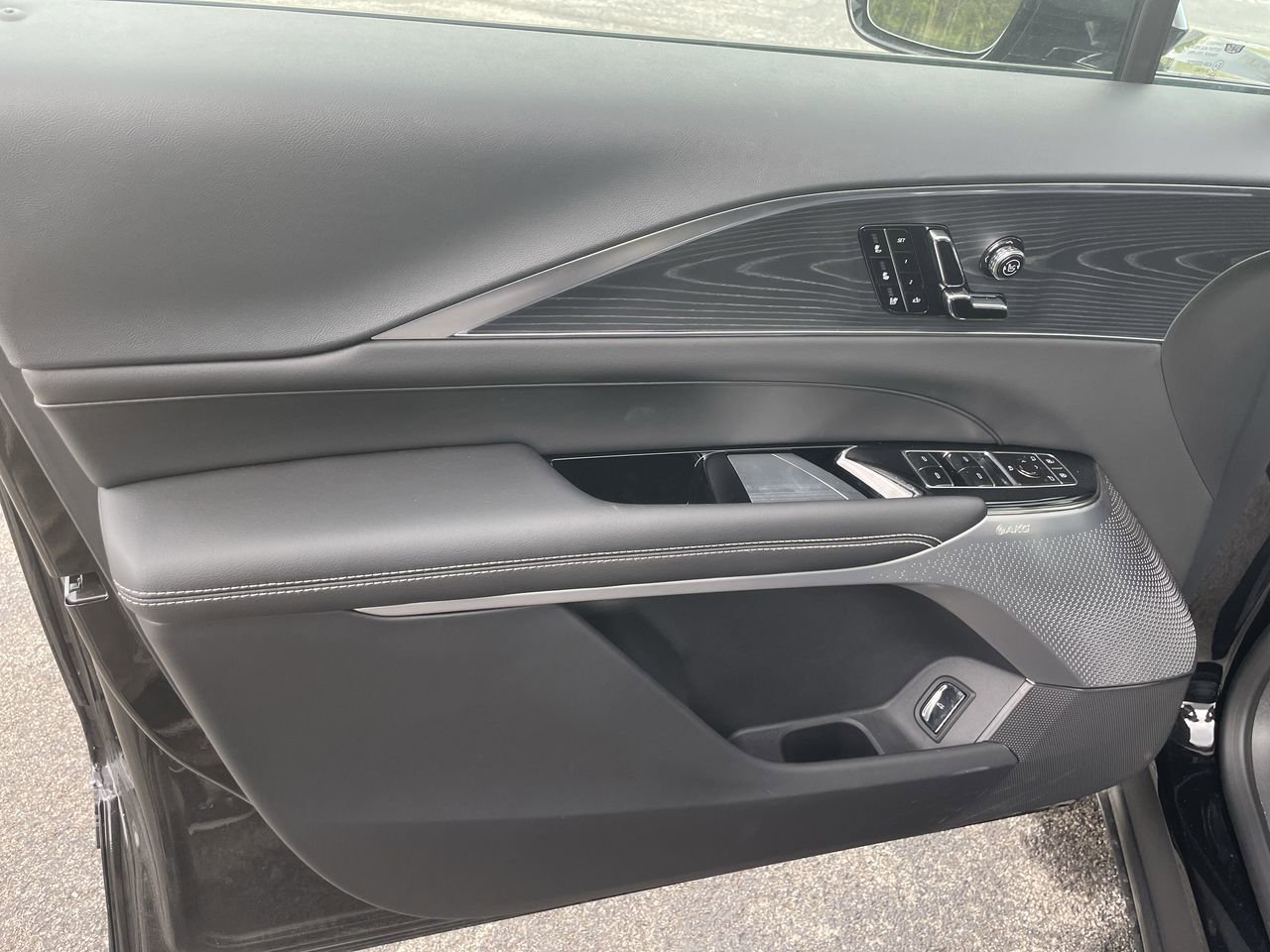 2025 Cadillac LYRIQ Sport 2 - Photo 21