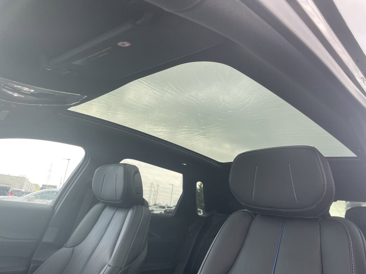 2025 Cadillac LYRIQ Sport 1 - Photo 17