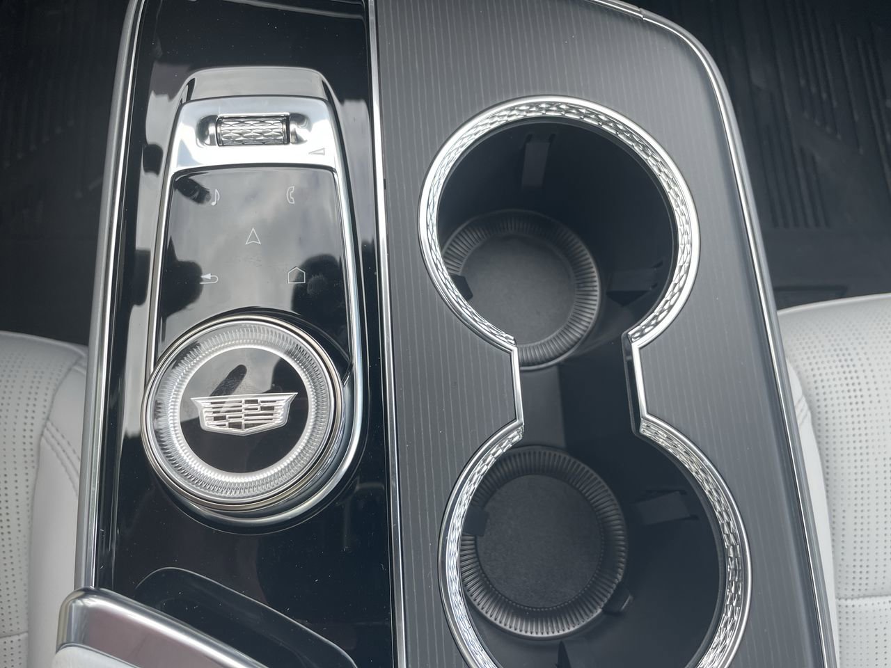 2025 Cadillac LYRIQ Sport 1 - Photo 32