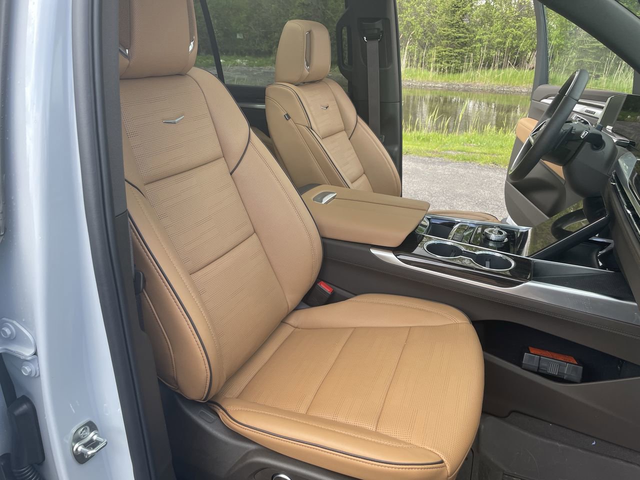 2026 Cadillac Escalade ESV Luxury - Photo 25