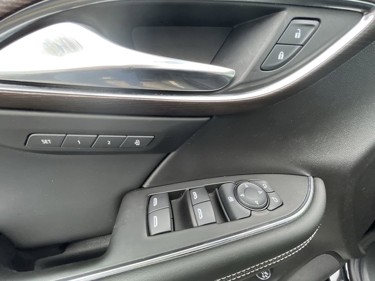 2023 Buick Envision Avenir - Photo 24