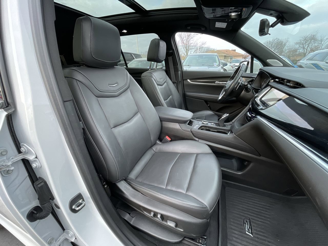 2023 Cadillac XT6 Sport - Photo 29