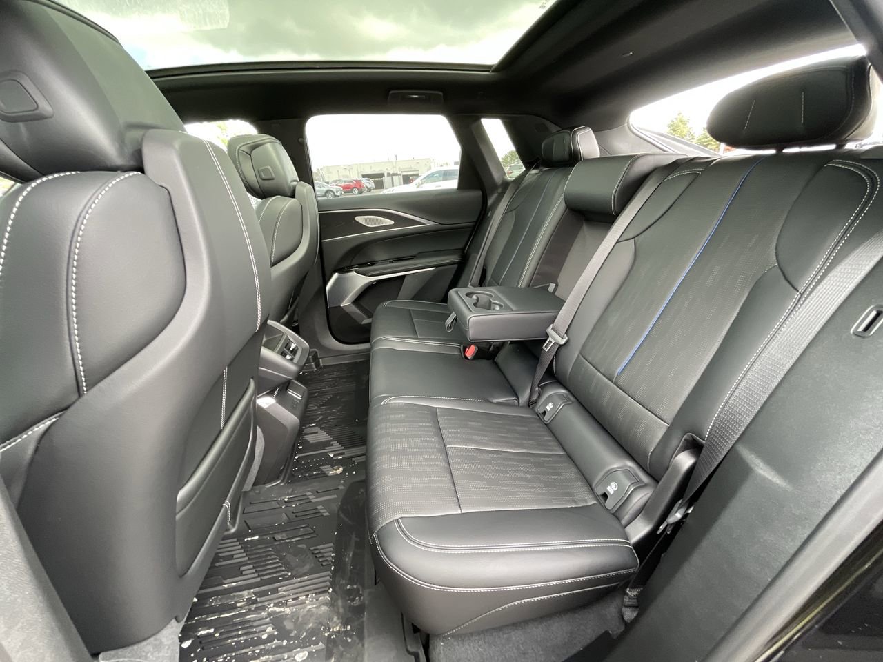 2025 Cadillac LYRIQ Sport 2 - Photo 22