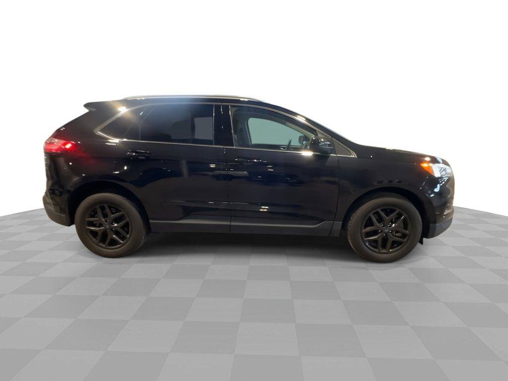 Used 2022 Ford Edge SEL SUV