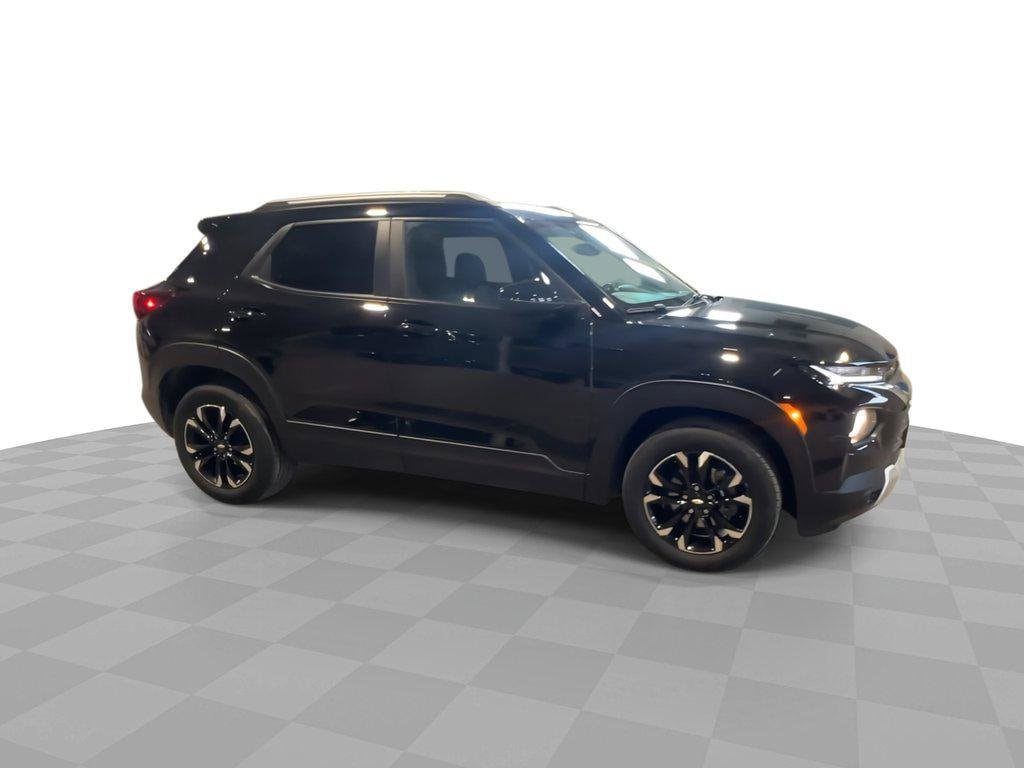 Used 2023 Chevrolet TrailBlazer LT with VIN KL79MPSL3PB164527 for sale in Boston, NY