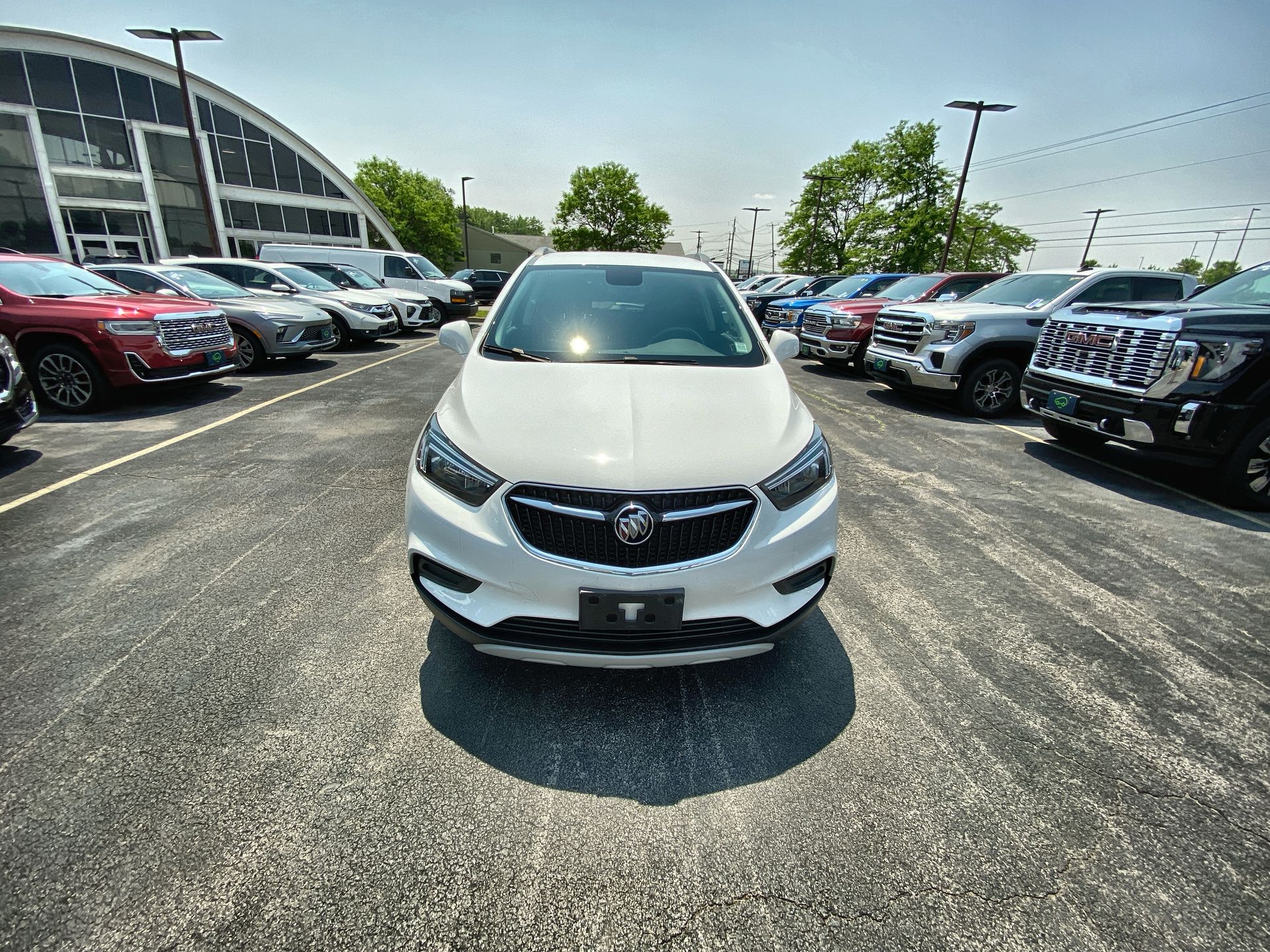 2022 Buick Encore Preferred photo 3