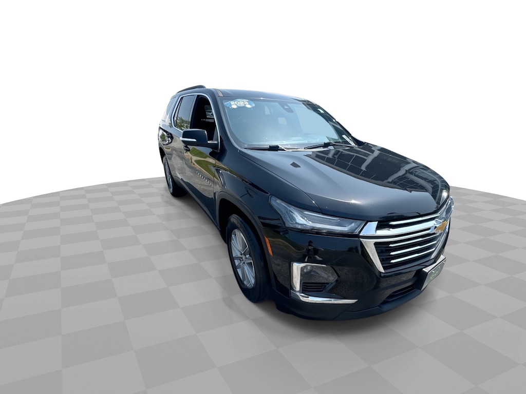 Used 2023 Chevrolet Traverse LT Cloth SUV