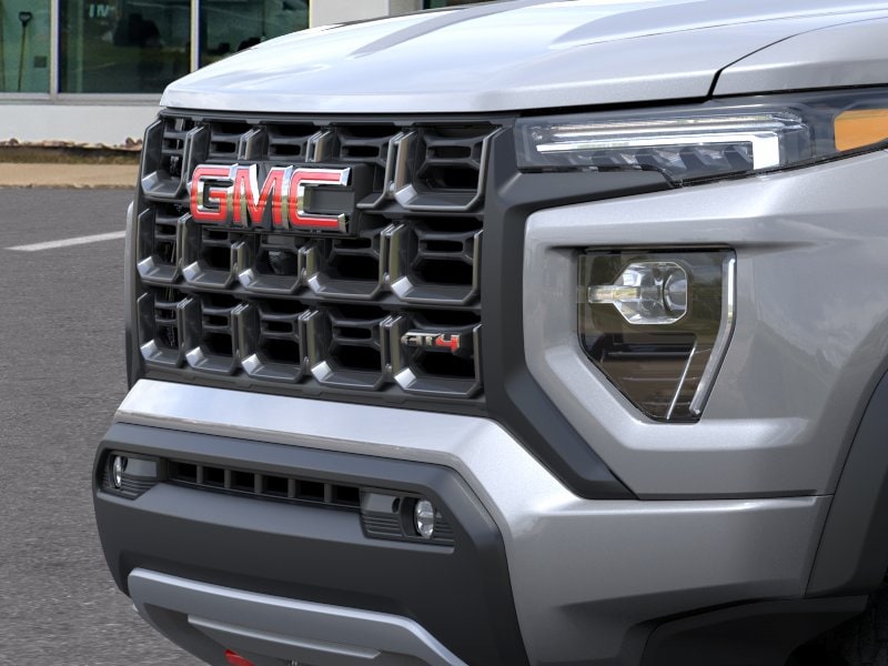 2026 GMC Canyon AT4 - Photo 13