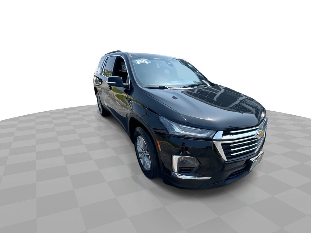 Used 2023 Chevrolet Traverse LT Cloth SUV