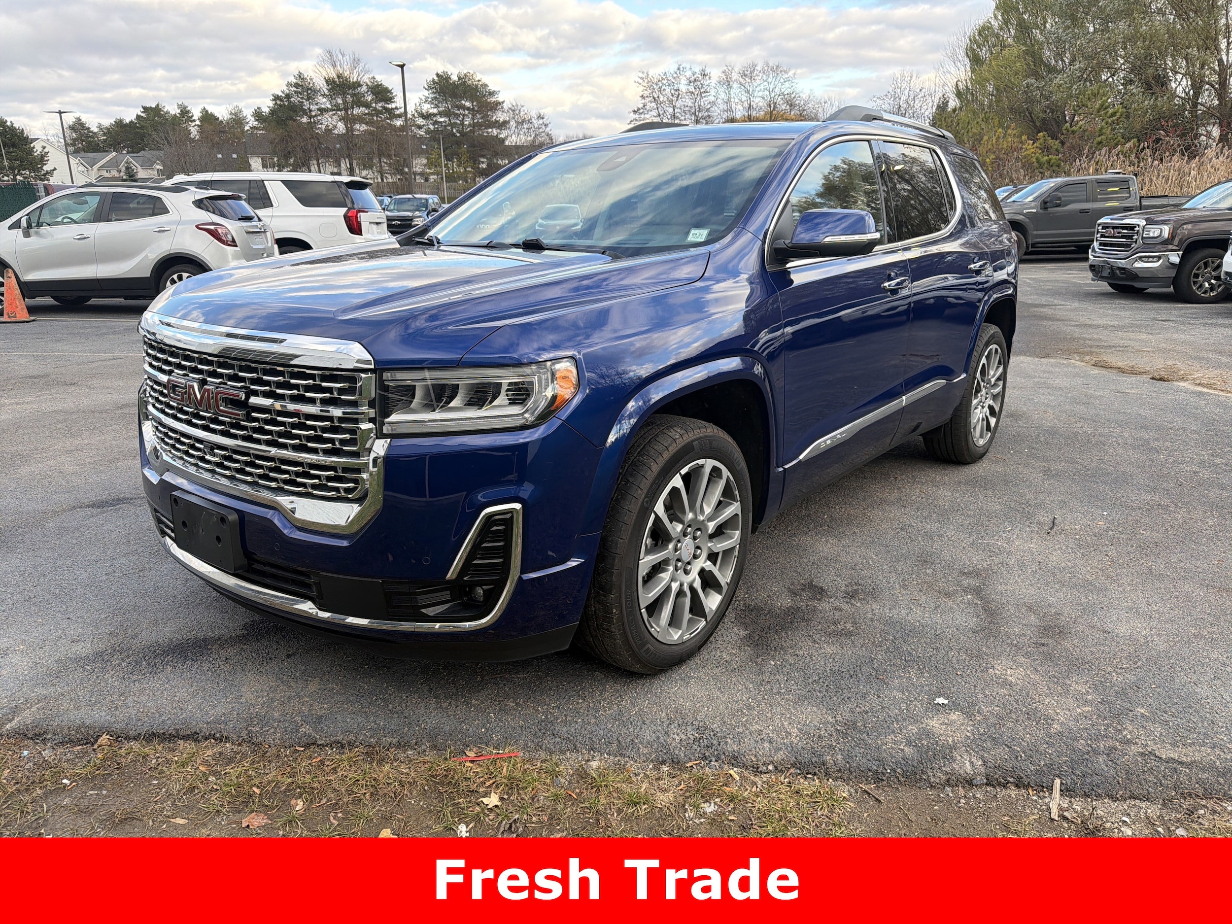 2023 GMC Acadia Denali's photo