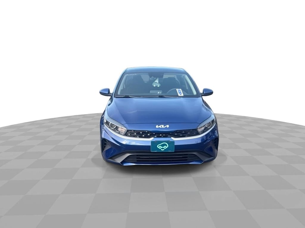 2023 Kia Forte LXS photo 3