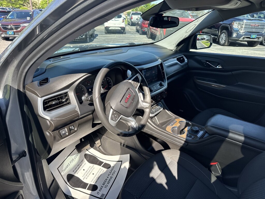 Used 2023 GMC Acadia SLE SUV