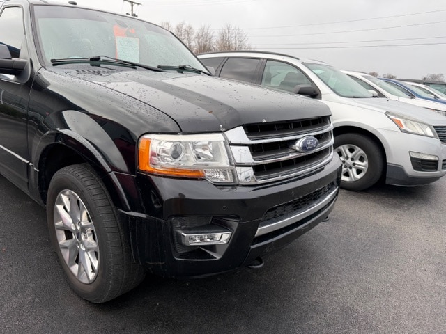 Used 2016 Ford Expedition Limited with VIN 1FMJU2AT9GEF31073 for sale in Bellevue, OH