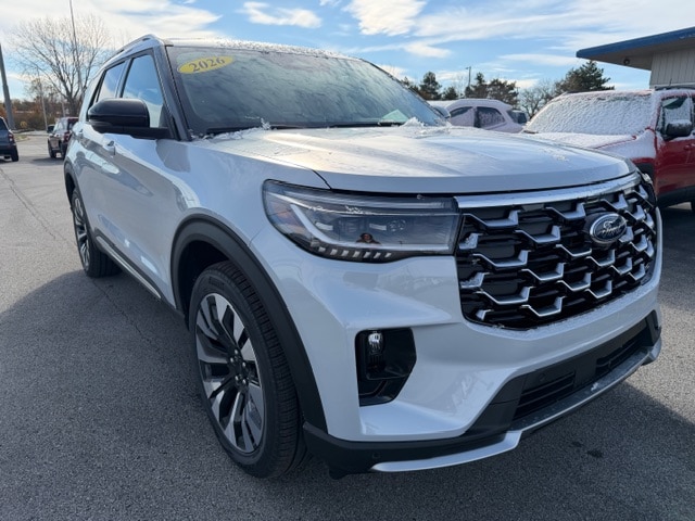 2026 Ford Explorer Platinum's photo
