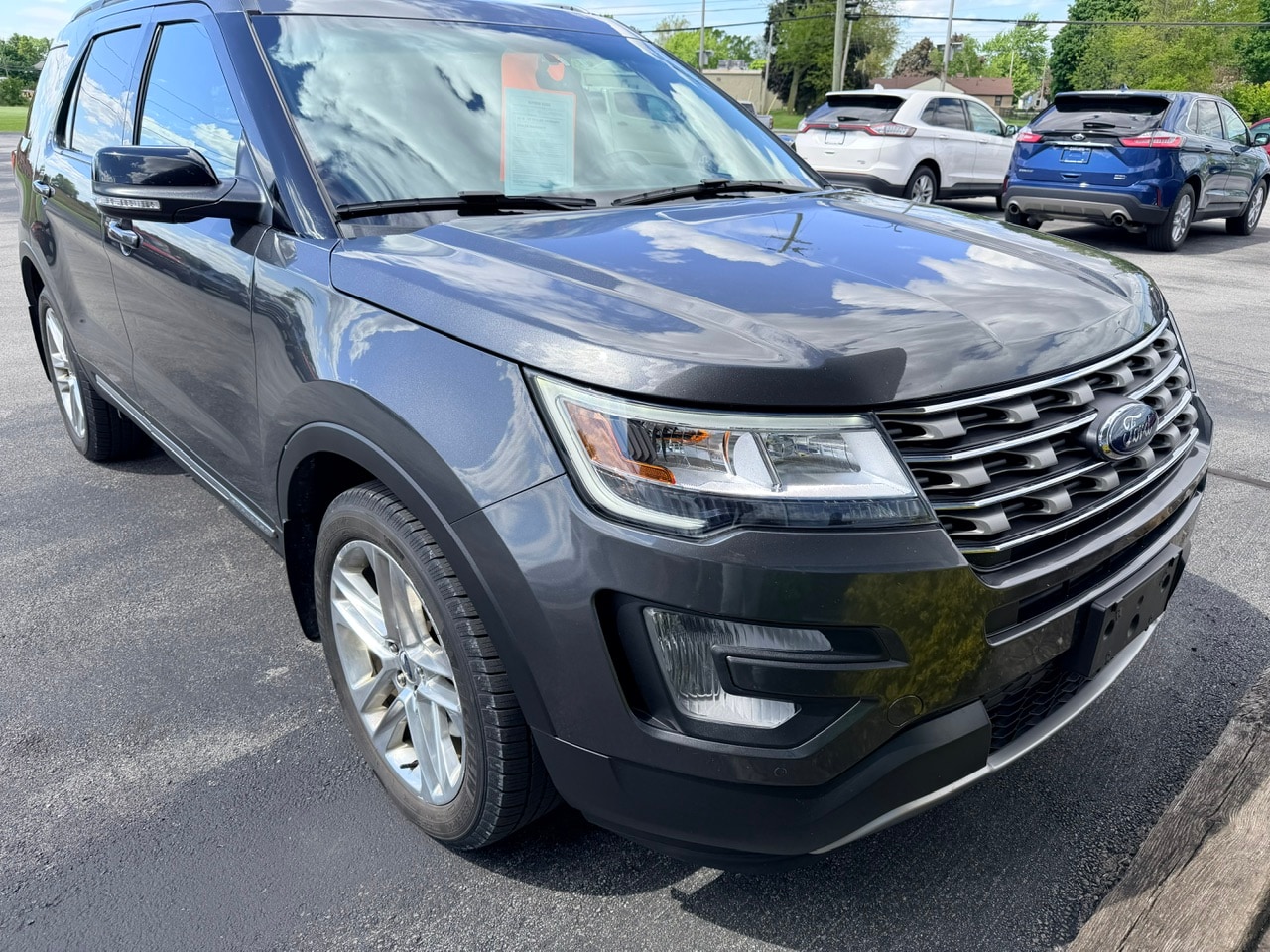 2016 Ford Explorer XLT 4WD's photo