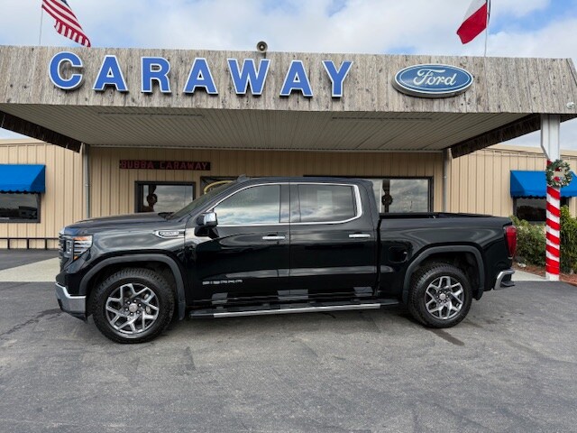 2022 GMC Sierra 1500 SLT's photo