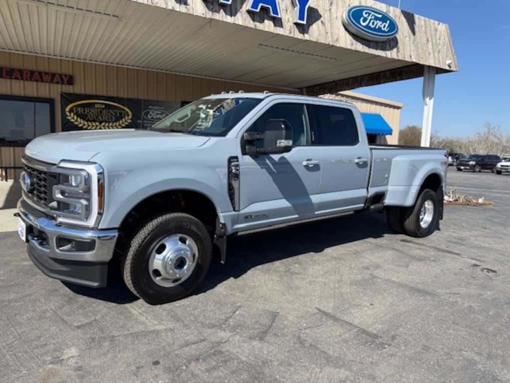 New 2026 Ford F-350 LARIAT 4X4 TRUCK