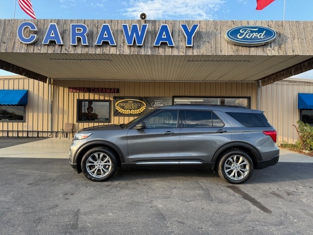 2023 Ford Explorer XLT's photo