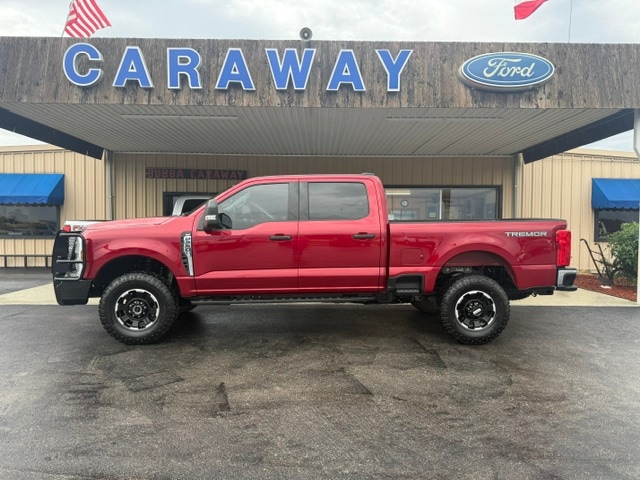 2025 Ford F-250 XLT 4x4 Crew Cab 6-3/4' Box's photo
