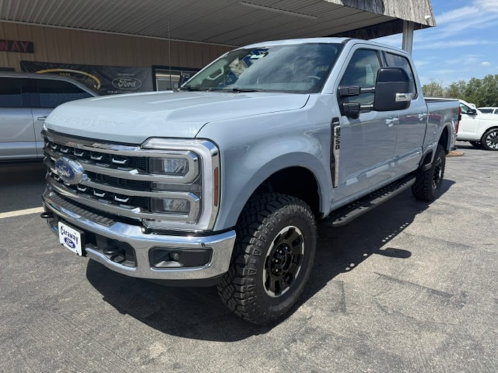New 2026 Ford F-250 LARIAT 4X4 TRUCK