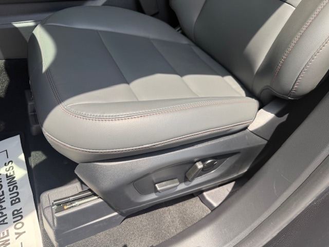 2026 Ford Explorer Active - Photo 12