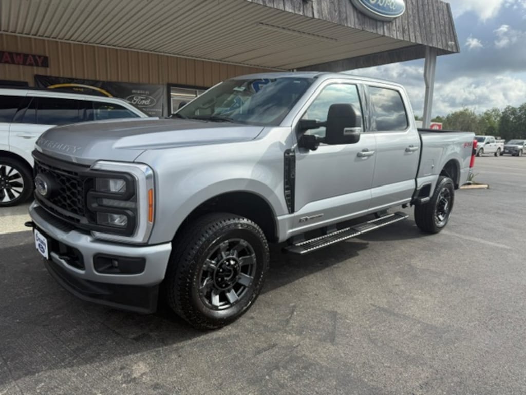 Used 2023 Ford F-250 XLT 4X4 Pickup